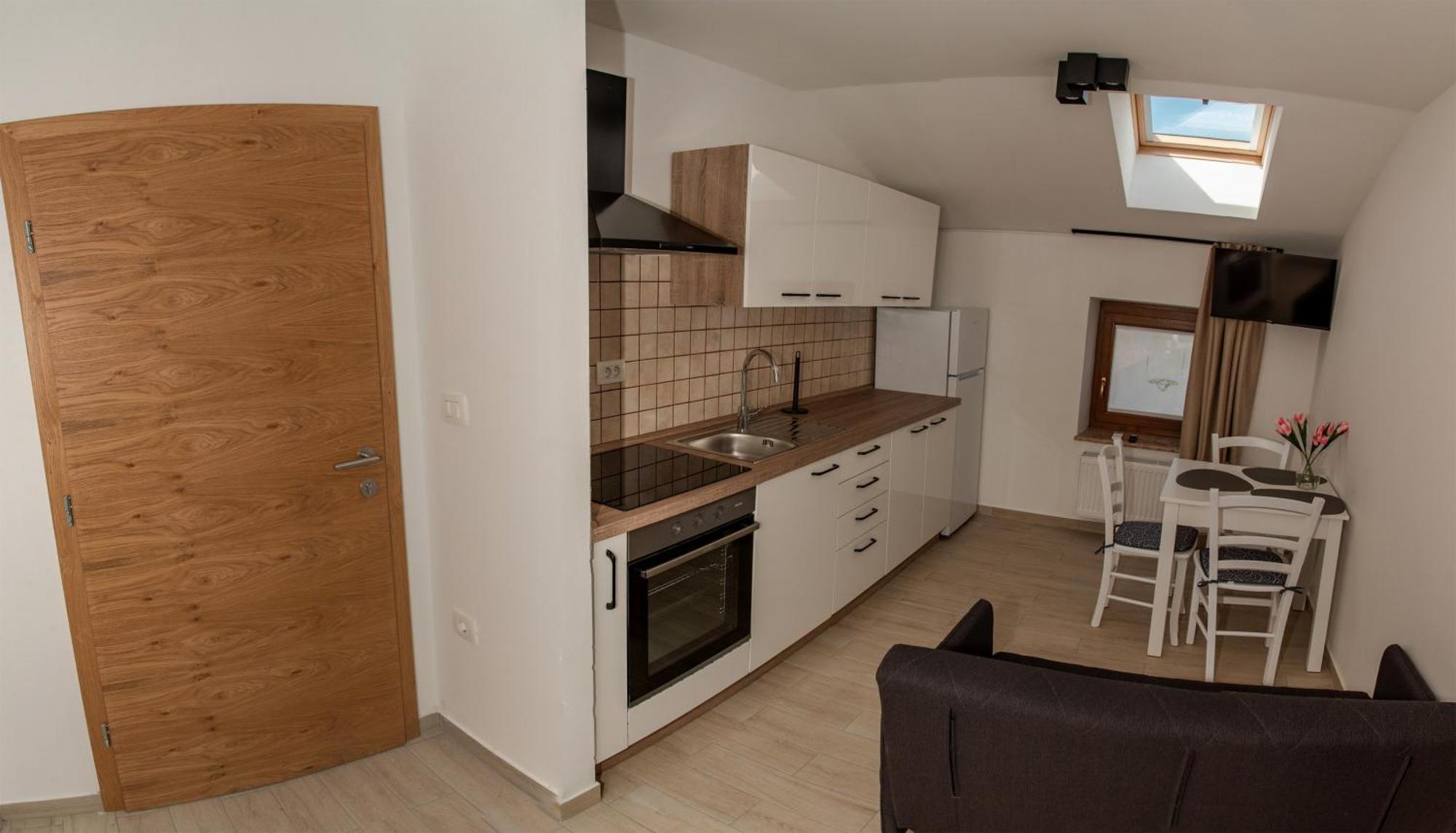 Apartmaji Tinta Kanal ภายนอก รูปภาพ